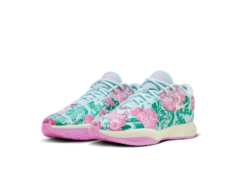 Nike LeBron 21 'Grandma's Couch Light Blue' (FV7276-401)