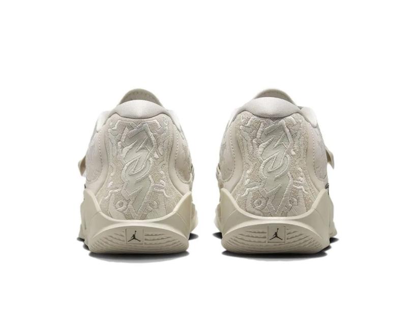 Nike Zion 3 M.U.D. "Light Bone" (FN1778-040)