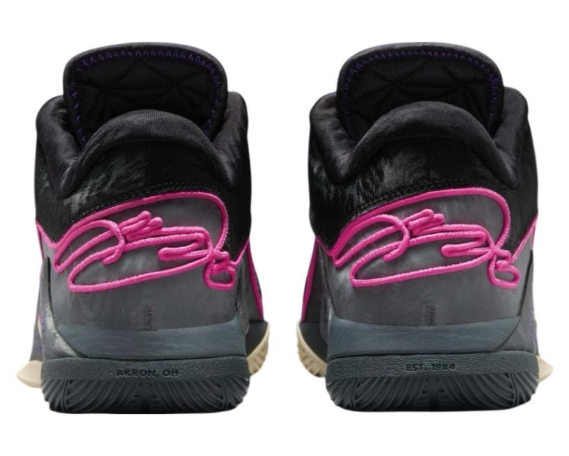 Nike LeBron 22 "Blacklight" (FZ1094-001)