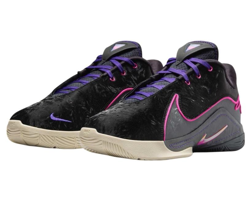 Nike LeBron 22 "Blacklight" (FZ1094-001)