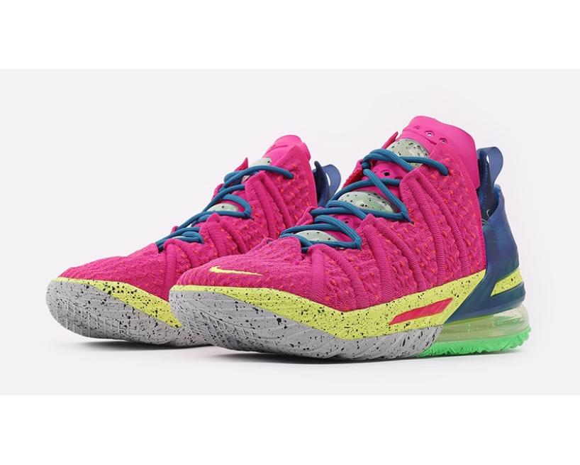 NIKE LEBRON XVIII (DB8148-600)