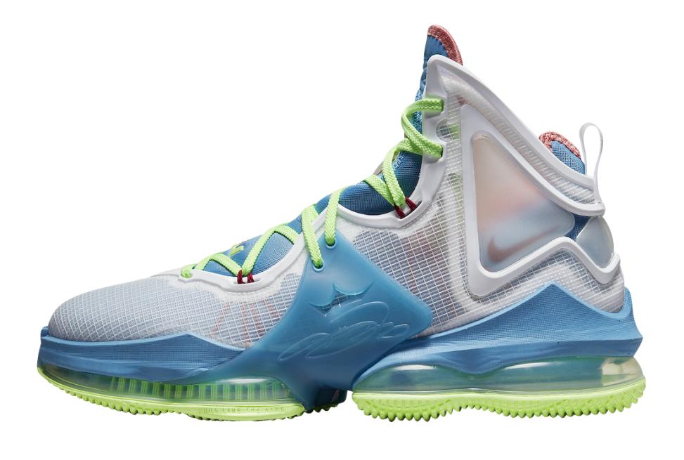 Nike Lebron 19 "Nerf" (DC9341-400)