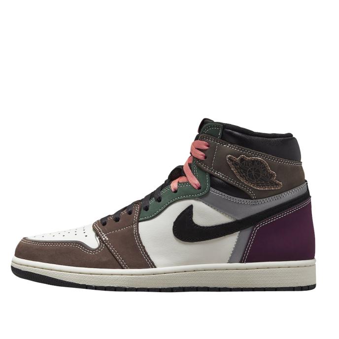 Jordan 1 High OG 'Hand Crafted' (DH3097-001)
