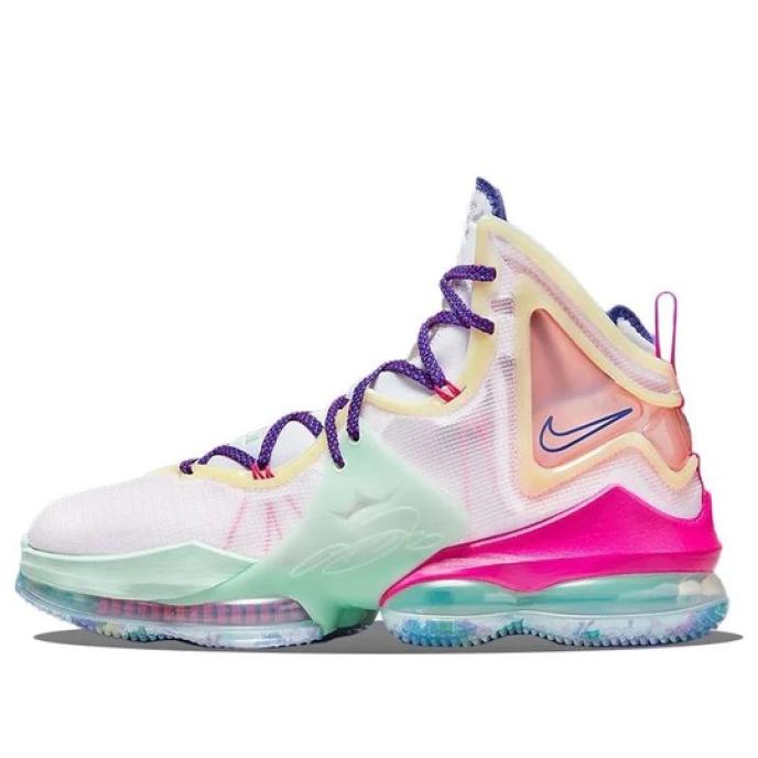 Nike LeBron 19 "Valentine's Day" (dh8460-900)