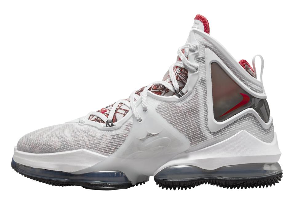 Nike LeBron 19 "Sketch" (DC9340-101)