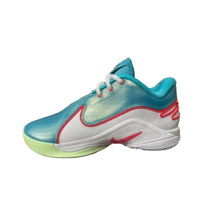 Nike LeBron 22 "Christmas" (HV5147-600)