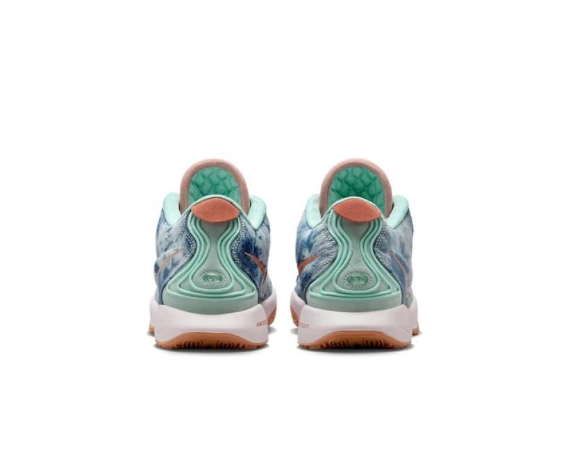 Nike LeBron 21  'Aragonite' (HF5466-300)